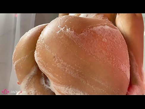 ❤️ Brunette pussy bibragailuarekin masturbatzen du dutxan orgasmo bizia lortzeko ️❌ Pornografia besterik ez %eu.nullscripts.topan ❌️